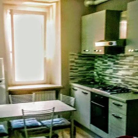Apartment B&d Via Amoretti Parma